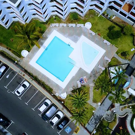 Holidays In Paradise *