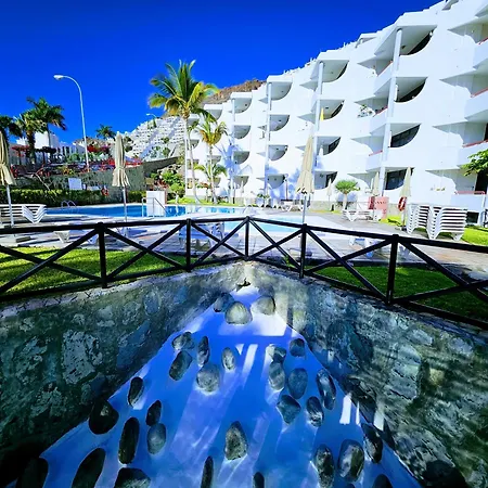 Holidays In Paradise Апартаменты *