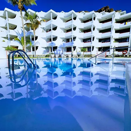 Апартаменты Holidays In Paradise Моган